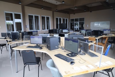 Laboratorium Komputer Desain Komunikasi Visual